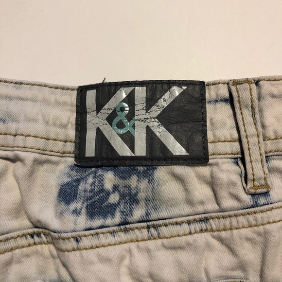 Kendall & Kylie High Rise Denim Shorts - Picture 3 of 8